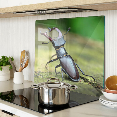 Planche à découper verre Lucane cerf-volant sur fond vert
