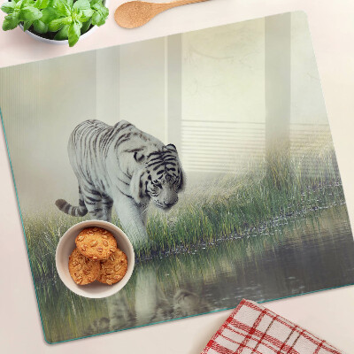 Planche à découper en verre Tigre dans l'herbe