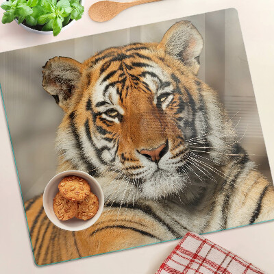 Planche à découper en verre Tigre dans un environnement naturel