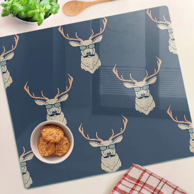 Planche à découper verre Renne avec des lunettes de soleil