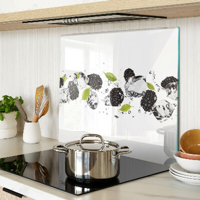 Planche à découper en verre Framboises avec feuilles et gouttes d'eau