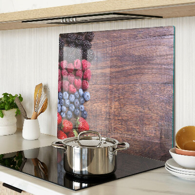 Planche à découper verre Fruits des bois sur fond de bois