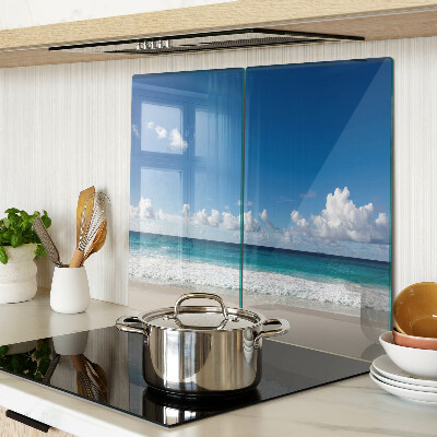 Planche à découper en verre Plage avec eau turquoise et nuages