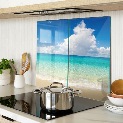 Planche à découper verre Plage avec eau turquoise et nuages