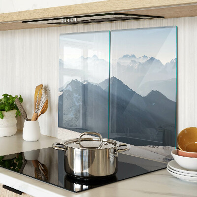 Planche à découper en verre Paysage de montagne dans les nuages