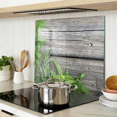 Planche à découper verre Herbes vertes sur fond de bois