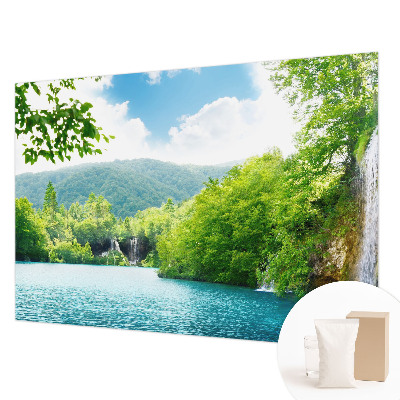 Papier peint panoramique de haute qualité avec un motif de cascade naturelle