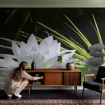 Papier peint panoramique salon avec un motif de méditation et de lys
