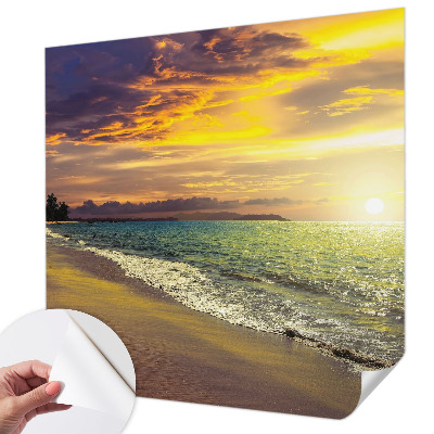 Papier peint photo autocollant Pláž pri západe slnka