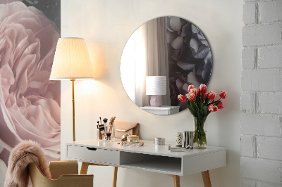 Miroir rond décoratif sur le mur sans cadre
