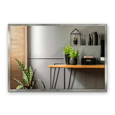 Miroir mural avec cadre argenté modèle moderne et décoratif