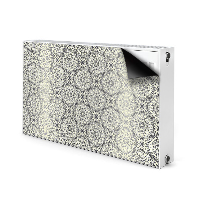 Un tapis avec un imprimé radiateur Motif floral