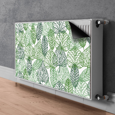 Un tapis avec un imprimé radiateur Feuilles de forêt