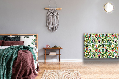 Un tapis avec un imprimé radiateur Fleurs et oiseaux