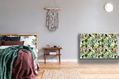 Un tapis avec un imprimé radiateur Fleurs et oiseaux