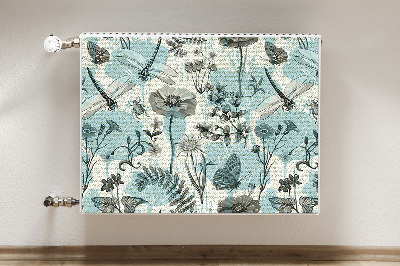 Un tapis avec un imprimé radiateur Fleurs et libellules