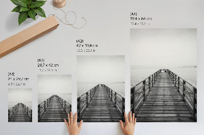 Impression sur toile Quai en noir et blanc, eau calme, paysage minimaliste