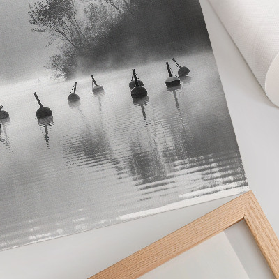 Affiche décorative Paysage en noir et blanc avec des bouées et du brouillard