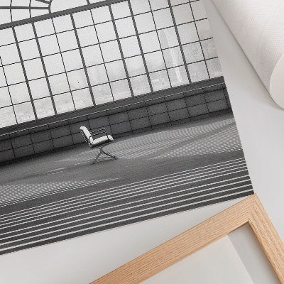 Impression sur toile Chaise minimaliste avec grandes fenêtres cintrées.