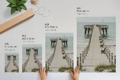 Décoration murale représentant une jetée minimaliste s'avançant dans la mer