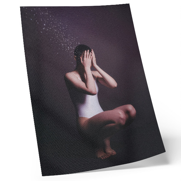 Affiche décorative Une silhouette dans l'obscurité avec des particules magiques