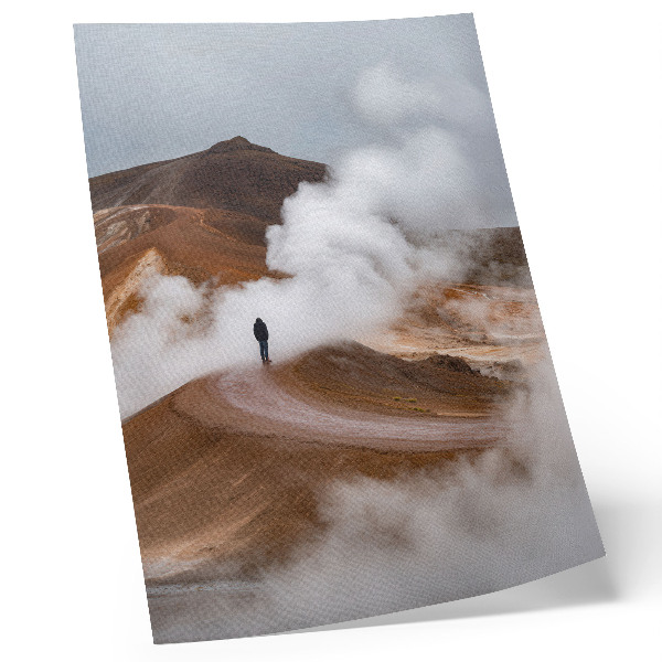 Impression sur toile Montagnes brunes, brumes épaisses, paysage du voyageur solitaire