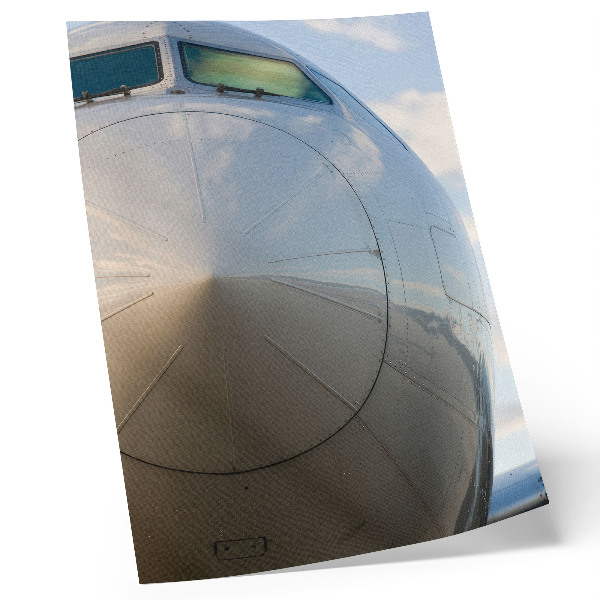 Affiche décorative Gros plan sur un avion élégant aux détails métalliques