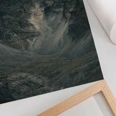 Décoration murale représentant des sommets montagneux majestueux dans une nature à l'état brut