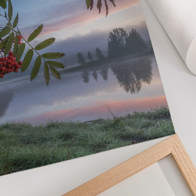 Impression sur toile Lac au petit matin, sorbier, brume délicate, nature
