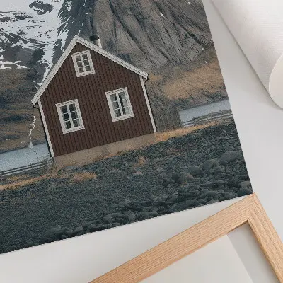 Affiche décorative paysage de montagne avec maison en bois et sommets enneigés