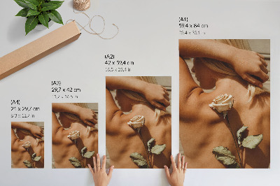 Impression sur toile La délicatesse du corps et de la nature dans une approche minimaliste