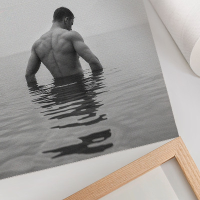 Affiche décorative homme à l'envers sur fond gris dans une eau calme