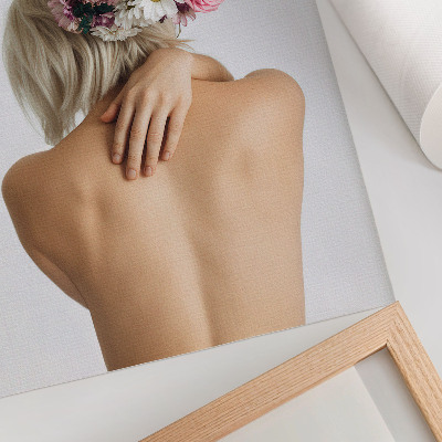 Décoration murale Une composition florale dans les cheveux d'une femme