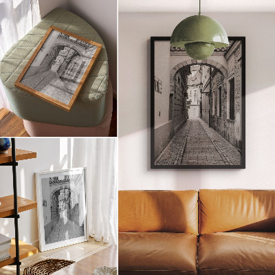 Impression sur toile L'architecture en noir et blanc d'une rue nostalgique