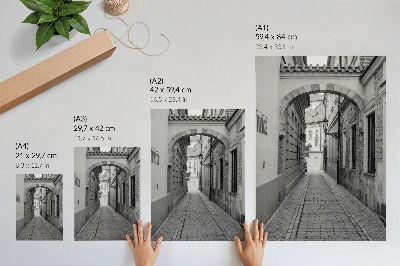 Impression sur toile L'architecture en noir et blanc d'une rue nostalgique