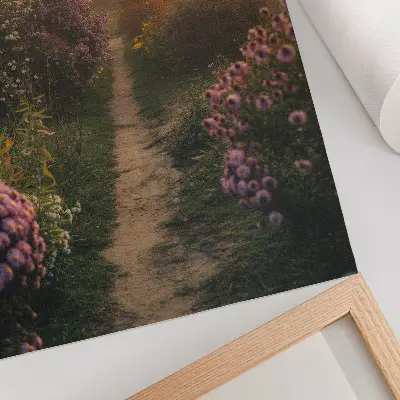 Décoration murale chemin de jardin fleuri dans la brume matinale