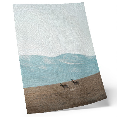 Affiche décorative Des antilopes sur fond de montagnes, un espace paisible