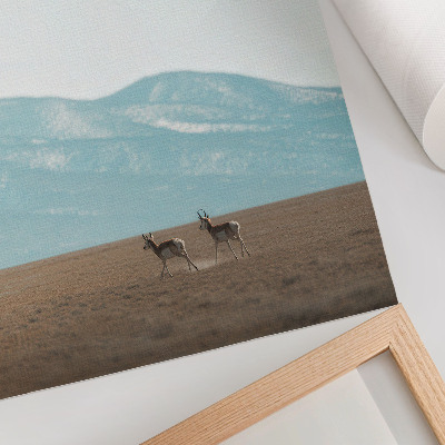 Affiche décorative Des antilopes sur fond de montagnes, un espace paisible
