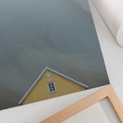 Affiche décorative maison jaune dans une atmosphère paisible au milieu des montagnes brumeuses