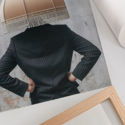 Affiche décorative Un abat-jour raffiné, un costume élégant, un contraste de textures