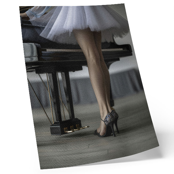 Impression sur toile Ballerine au piano, élégance et délicatesse