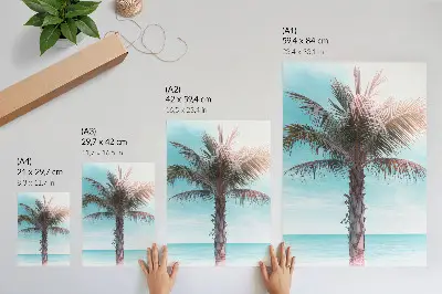 Décoration murale palmier surplombant la mer azur sous un ciel de velours aux accents tropicaux