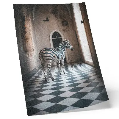 Affiche décorative zèbre sur fond d'architecture avec des oiseaux en vol