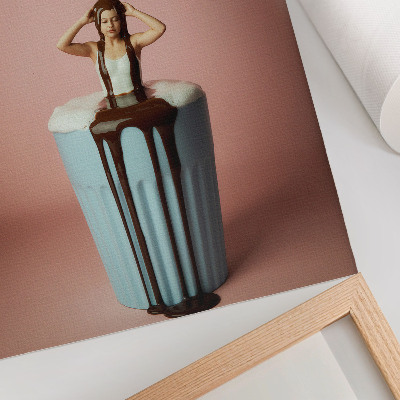 Affiche décorative Personne dans une tasse de chocolat sur fond rose