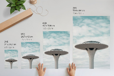 Affiche décorative Un bâtiment futuriste se détachant sur le ciel