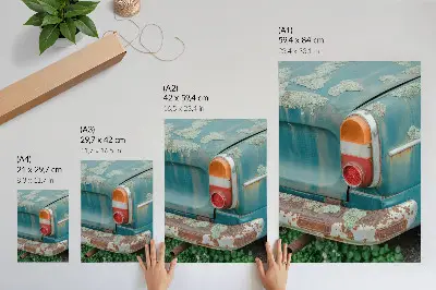 Affiche décorative voiture recouverte de mousse et de rouille dans des tons turquoise