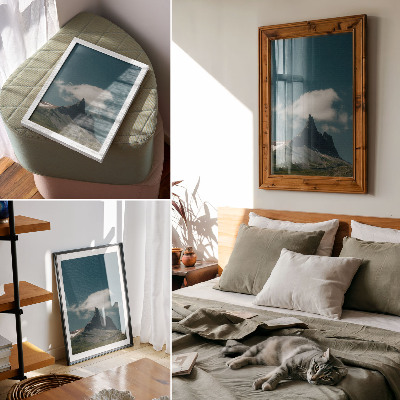 Impression sur toile Pic spectaculaire avec des nuages ​​vaporeux