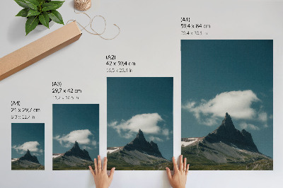 Impression sur toile Pic spectaculaire avec des nuages ​​vaporeux