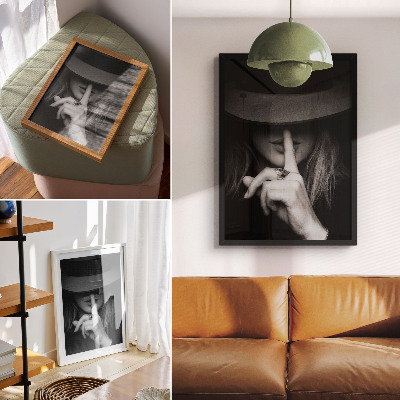 Impression sur toile Figure mystérieuse chapeau silence douceur