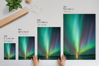 Affiche décorative Aurore boréale au-dessus d'un paysage nocturne constellé d'étoiles